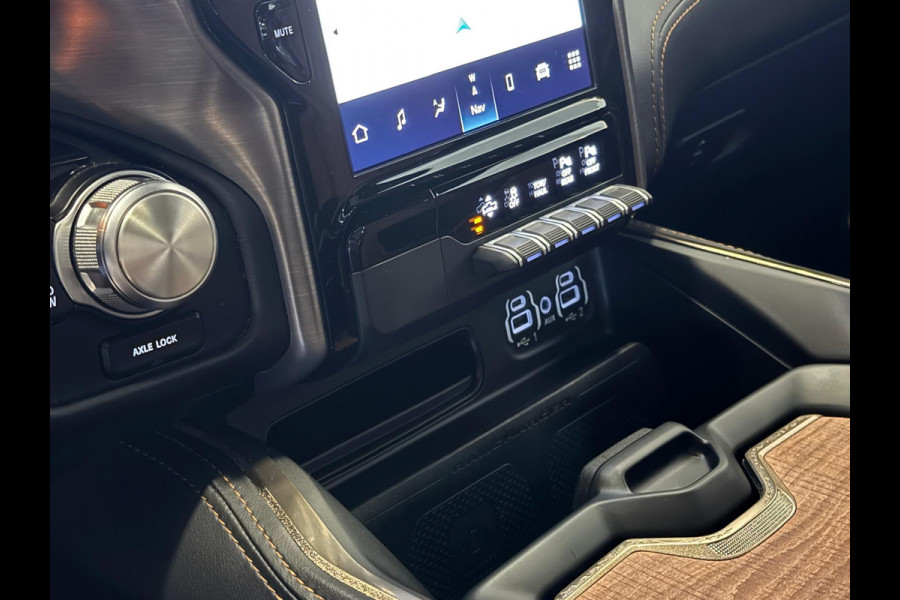 Dodge Ram 1500 5.7 V8 4x4 Crew Cab Limited Longhorn Full Option