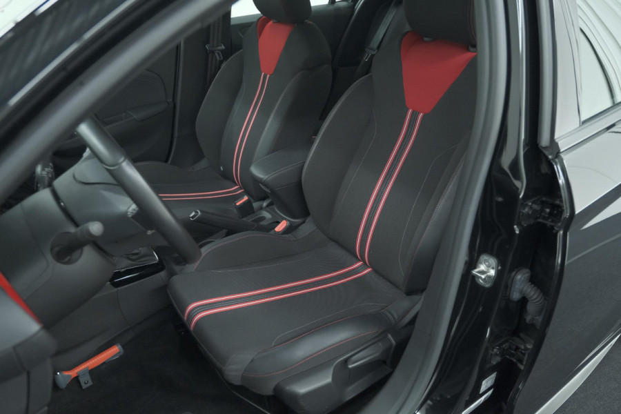 Opel Corsa Turbo 100 GS Line | Parkeersensoren | Apple Carplay | 17 Inch Lichtmetalen Velgen