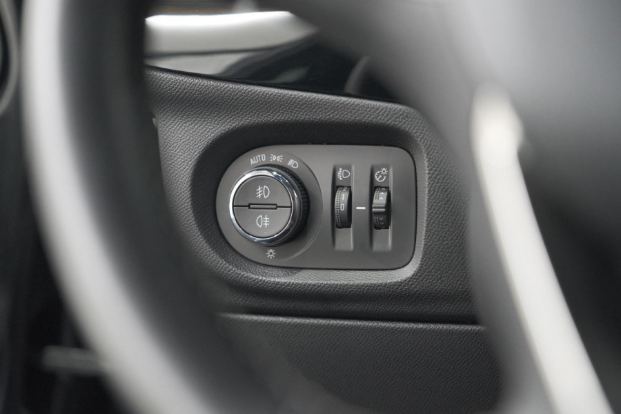 Opel Corsa Turbo 100 GS Line | Parkeersensoren | Apple Carplay | 17 Inch Lichtmetalen Velgen