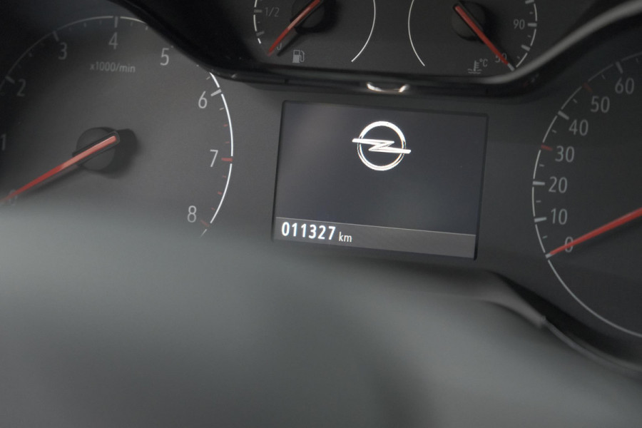 Opel Corsa Turbo 100 GS Line | Parkeersensoren | Apple Carplay | 17 Inch Lichtmetalen Velgen