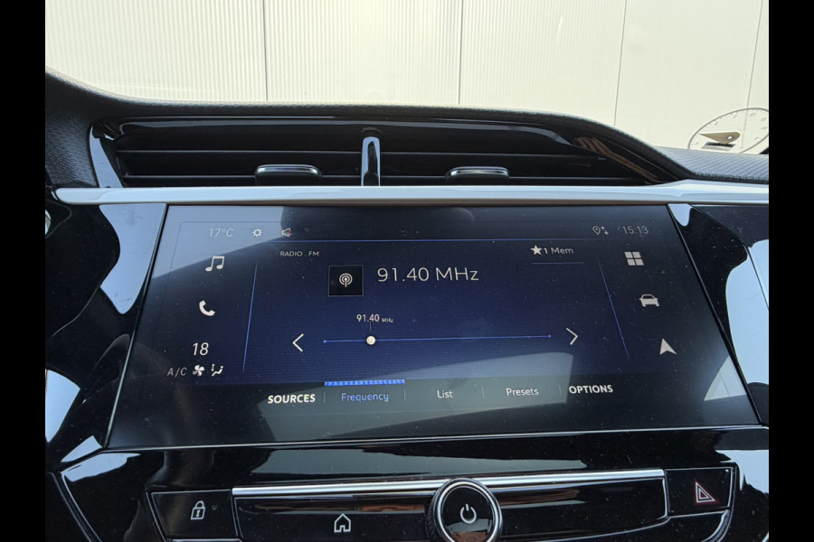 Opel Corsa 1.2 Turbo GS | Camera | Parkeersensoren voor/achter | Panorama | Stoel en stuurverwarming | Cruisecontrol | Climate | Apple Carp