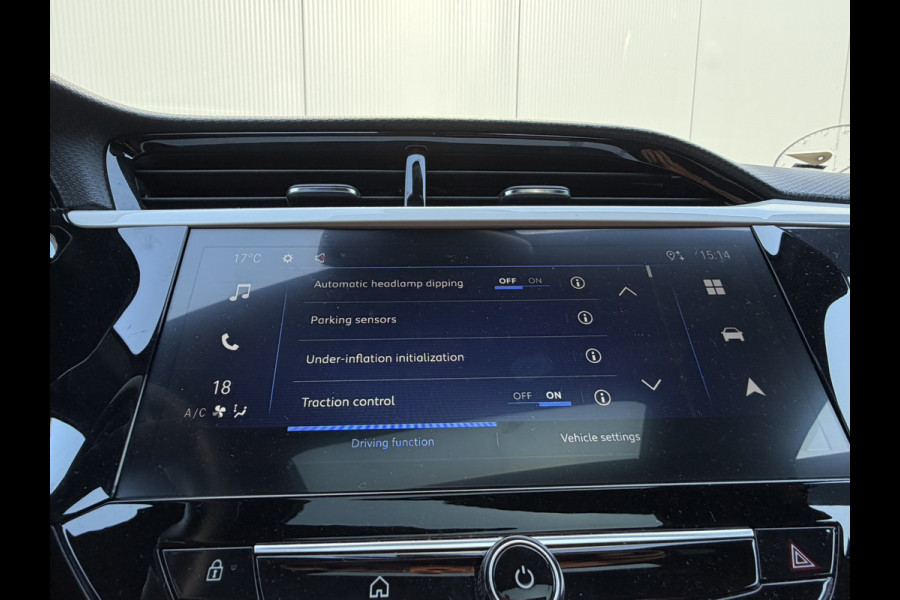 Opel Corsa 1.2 Turbo GS | Camera | Parkeersensoren voor/achter | Panorama | Stoel en stuurverwarming | Cruisecontrol | Climate | Apple Carp