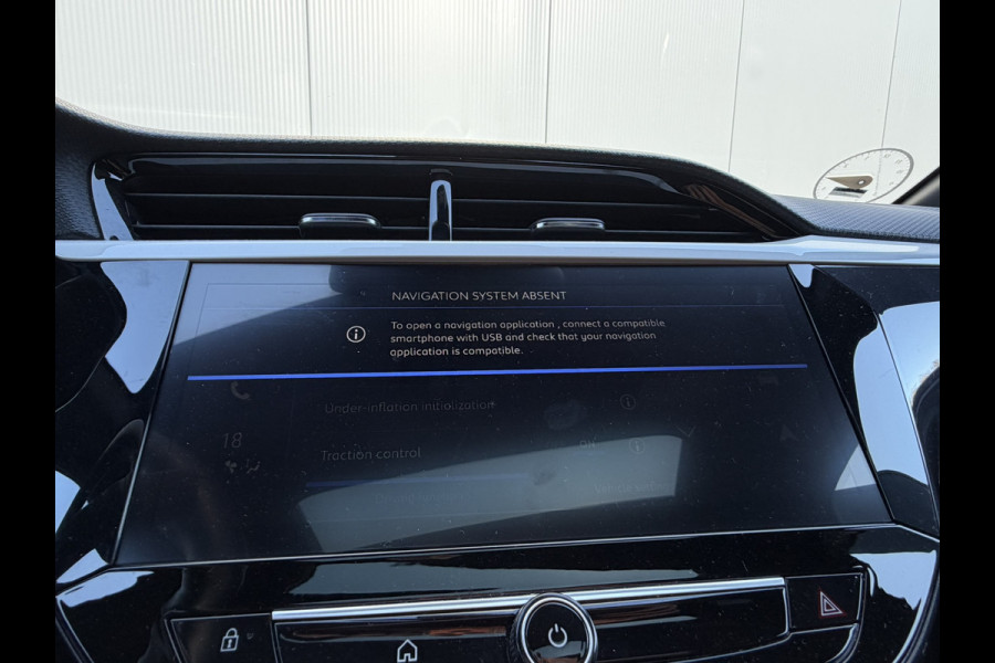 Opel Corsa 1.2 Turbo GS | Camera | Parkeersensoren voor/achter | Panorama | Stoel en stuurverwarming | Cruisecontrol | Climate | Apple Carp