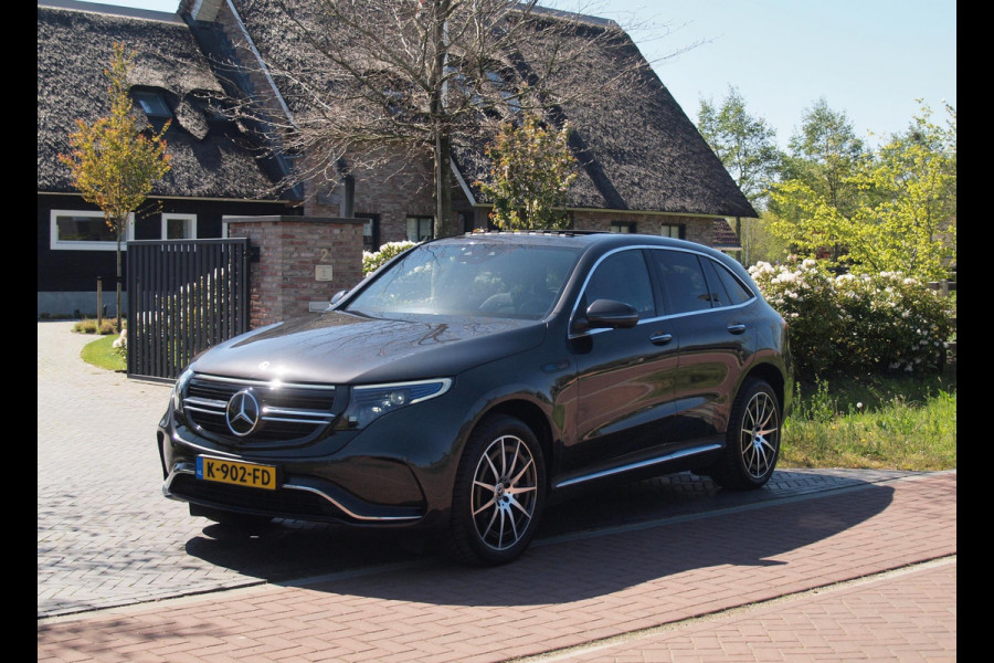 Mercedes-Benz EQC 400 4MATIC Business Solution AMG 80 kWh | Schuifdak | Trekhaak | Head-Up Display | Burmester | 360 Camera | NL-Auto |