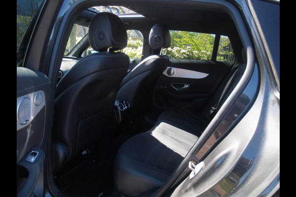 Mercedes-Benz EQC 400 4MATIC Business Solution AMG 80 kWh | Schuifdak | Trekhaak | Head-Up Display | Burmester | 360 Camera | NL-Auto |