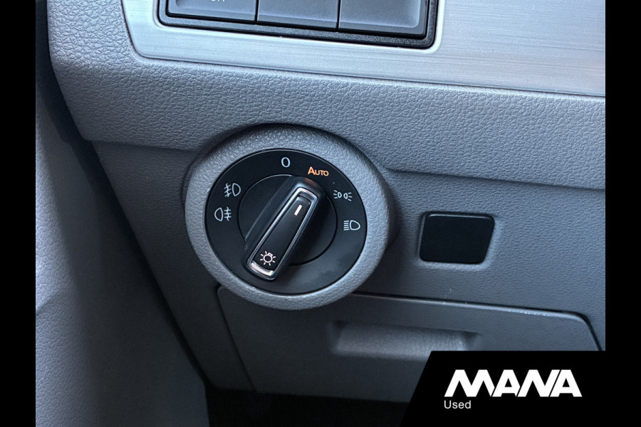 Volkswagen Transporter 2.0 TDI L1H1 28 4Motion Bulli Automaat Standkachel Lm velgen Trekhaak Camera Leder