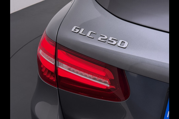 Mercedes-Benz GLC 250 4MATIC AMG line | Pano Burmester Distronic