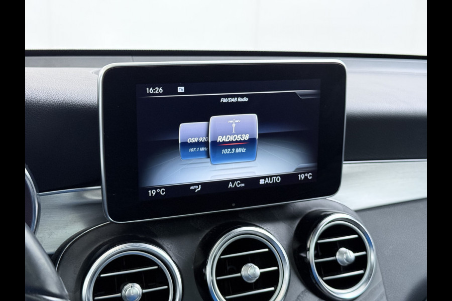 Mercedes-Benz GLC 250 4MATIC AMG line | Pano Burmester Distronic