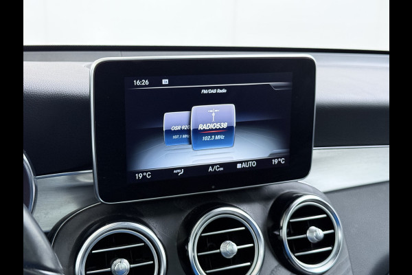 Mercedes-Benz GLC 250 4MATIC AMG line | Pano Burmester Distronic