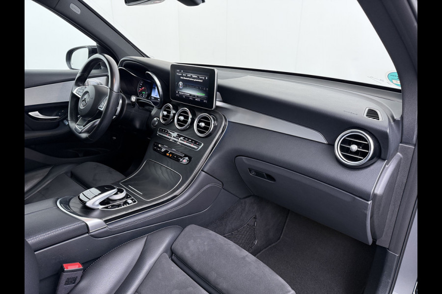 Mercedes-Benz GLC 250 4MATIC AMG line | Pano Burmester Distronic