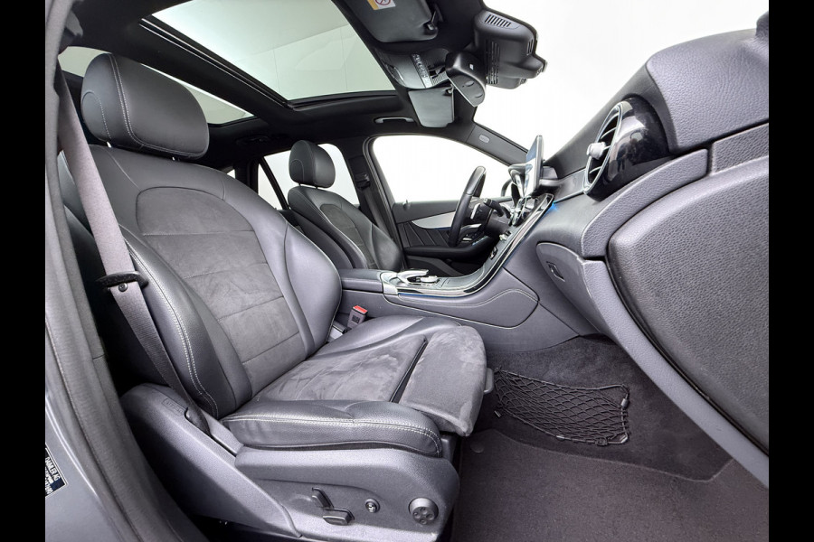 Mercedes-Benz GLC 250 4MATIC AMG line | Pano Burmester Distronic