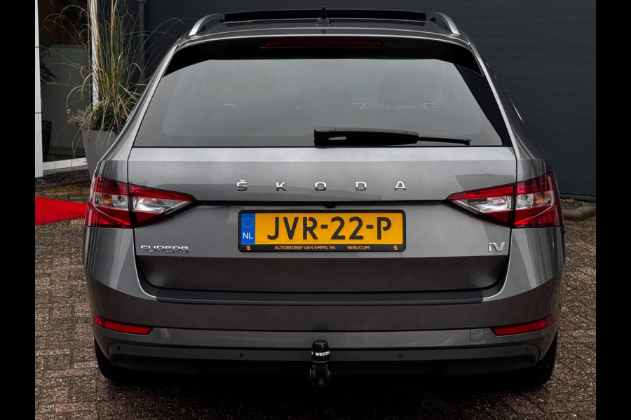 Škoda Superb Combi 1.4 TSI iV Sportline Business | 218 PK | 93% SOH | Pano | Trekhaak | Camera | Stoelverwarming | Memory