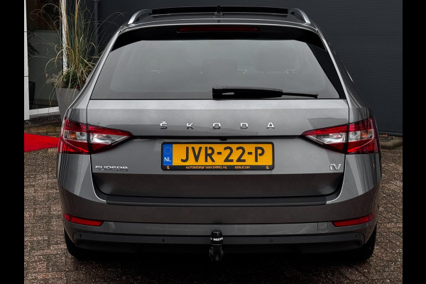 Škoda Superb Combi 1.4 TSI iV Sportline Business | 218 PK | 93% SOH | Pano | Trekhaak | Camera | Stoelverwarming | Memory