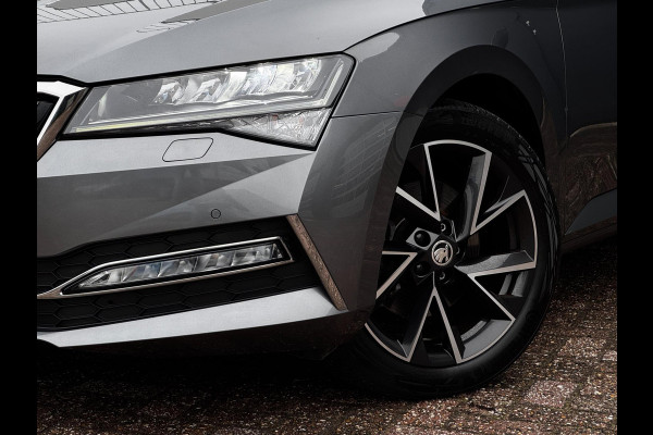Škoda Superb Combi 1.4 TSI iV Sportline Business | 218 PK | 93% SOH | Pano | Trekhaak | Camera | Stoelverwarming | Memory