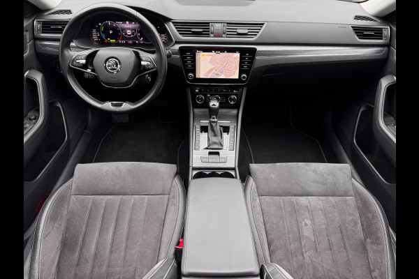 Škoda Superb Combi 1.4 TSI iV Sportline Business | 218 PK | 93% SOH | Pano | Trekhaak | Camera | Stoelverwarming | Memory