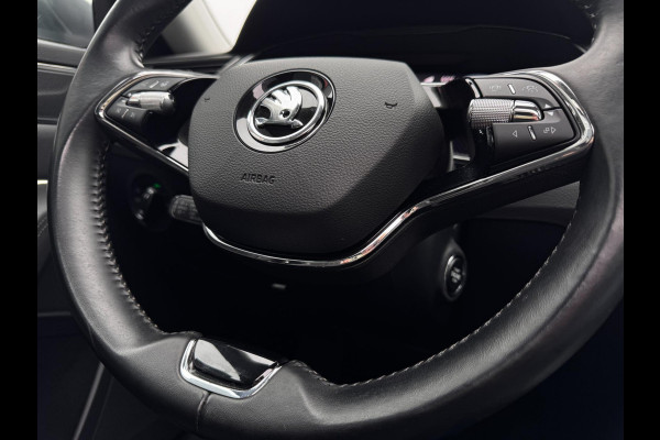 Škoda Superb Combi 1.4 TSI iV Sportline Business | 218 PK | 93% SOH | Pano | Trekhaak | Camera | Stoelverwarming | Memory