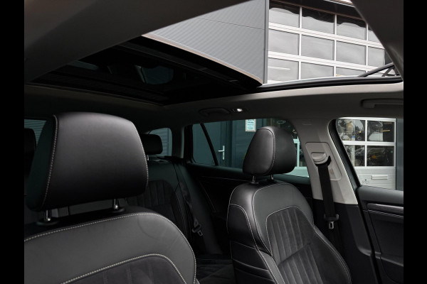 Škoda Superb Combi 1.4 TSI iV Sportline Business | 218 PK | 93% SOH | Pano | Trekhaak | Camera | Stoelverwarming | Memory