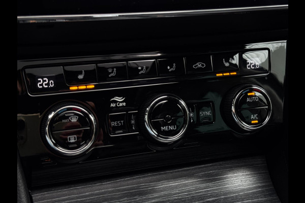 Škoda Superb Combi 1.4 TSI iV Sportline Business | 218 PK | 93% SOH | Pano | Trekhaak | Camera | Stoelverwarming | Memory