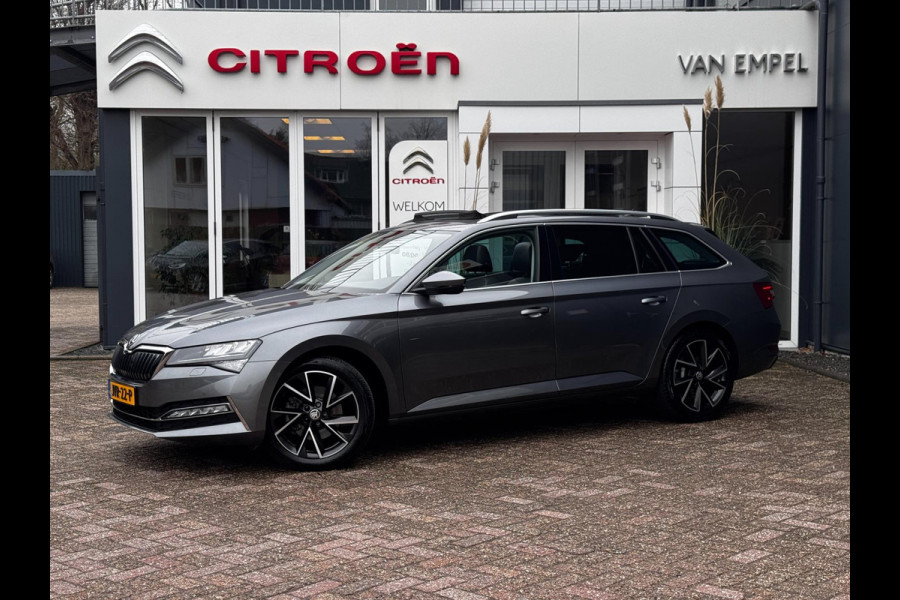 Škoda Superb Combi 1.4 TSI iV Sportline Business | 218 PK | 93% SOH | Pano | Trekhaak | Camera | Stoelverwarming | Memory