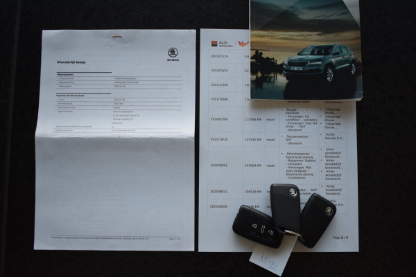 Škoda Karoq 1.5 TSI ACT Sportline | CAMERA | NAP | STOELVERWARMING | APPLE CARPLAY | ANDROID AUTO