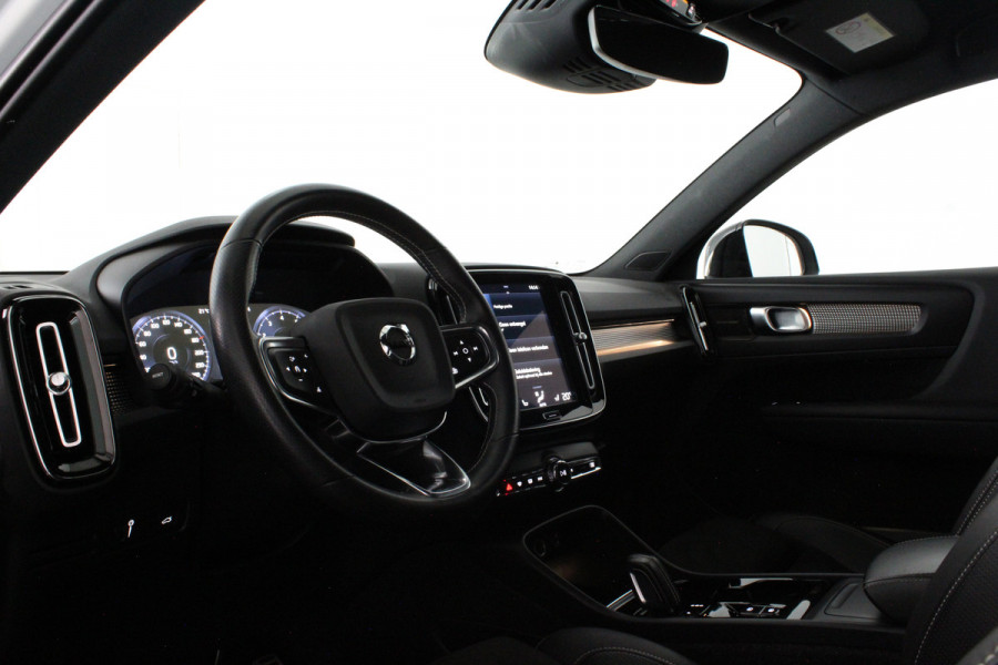 Volvo XC40 1.5 T3 R-Design > Trekhaak/H&K/Zwart dak/Winterpakket pro...