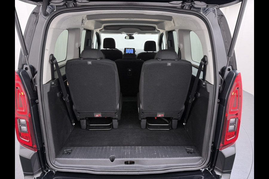 Toyota PROACE CITY Verso Electric AUT. 7persoons !Active Long Navi Camera Trekhaak Klapraam-in-klep PDC-a+v LM Dual-ECC 2-Schuifdeuren Cruise ESP Bordherkenning ABS Connect Visio Park 1 Smartphone-Oplader Dakrails Priv.Glas  50 kWh 3 fase 11kw lader ! Orig. NLse auto 1e eigenaar € 54.000 nieuw