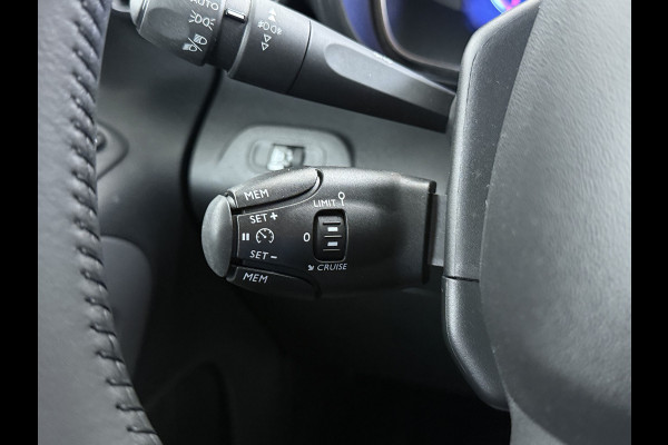 Toyota PROACE CITY Verso Electric AUT. 7persoons !Active Long Navi Camera Trekhaak Klapraam-in-klep PDC-a+v LM Dual-ECC 2-Schuifdeuren Cruise ESP Bordherkenning ABS Connect Visio Park 1 Smartphone-Oplader Dakrails Priv.Glas  50 kWh 3 fase 11kw lader ! Orig. NLse auto 1e eigenaar € 54.000 nieuw