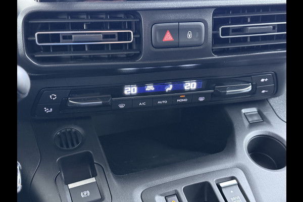 Toyota PROACE CITY Verso Electric AUT. 7persoons !Active Long Navi Camera Trekhaak Klapraam-in-klep PDC-a+v LM Dual-ECC 2-Schuifdeuren Cruise ESP Bordherkenning ABS Connect Visio Park 1 Smartphone-Oplader Dakrails Priv.Glas  50 kWh 3 fase 11kw lader ! Orig. NLse auto 1e eigenaar € 54.000 nieuw