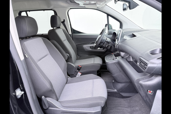 Toyota PROACE CITY Verso Electric AUT. 7persoons !Active Long Navi Camera Trekhaak Klapraam-in-klep PDC-a+v LM Dual-ECC 2-Schuifdeuren Cruise ESP Bordherkenning ABS Connect Visio Park 1 Smartphone-Oplader Dakrails Priv.Glas  50 kWh 3 fase 11kw lader ! Orig. NLse auto 1e eigenaar € 54.000 nieuw