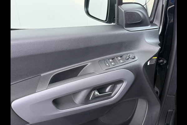 Toyota PROACE CITY Verso Electric AUT. 7persoons !Active Long Navi Camera Trekhaak Klapraam-in-klep PDC-a+v LM Dual-ECC 2-Schuifdeuren Cruise ESP Bordherkenning ABS Connect Visio Park 1 Smartphone-Oplader Dakrails Priv.Glas  50 kWh 3 fase 11kw lader ! Orig. NLse auto 1e eigenaar € 54.000 nieuw