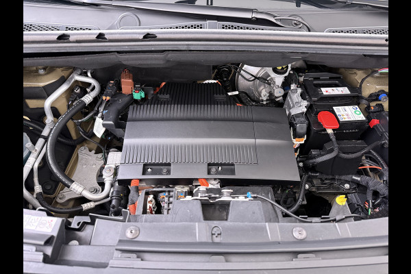 Toyota PROACE CITY Verso Electric AUT. 7persoons !Active Long Navi Camera Trekhaak Klapraam-in-klep PDC-a+v LM Dual-ECC 2-Schuifdeuren Cruise ESP Bordherkenning ABS Connect Visio Park 1 Smartphone-Oplader Dakrails Priv.Glas  50 kWh 3 fase 11kw lader ! Orig. NLse auto 1e eigenaar € 54.000 nieuw