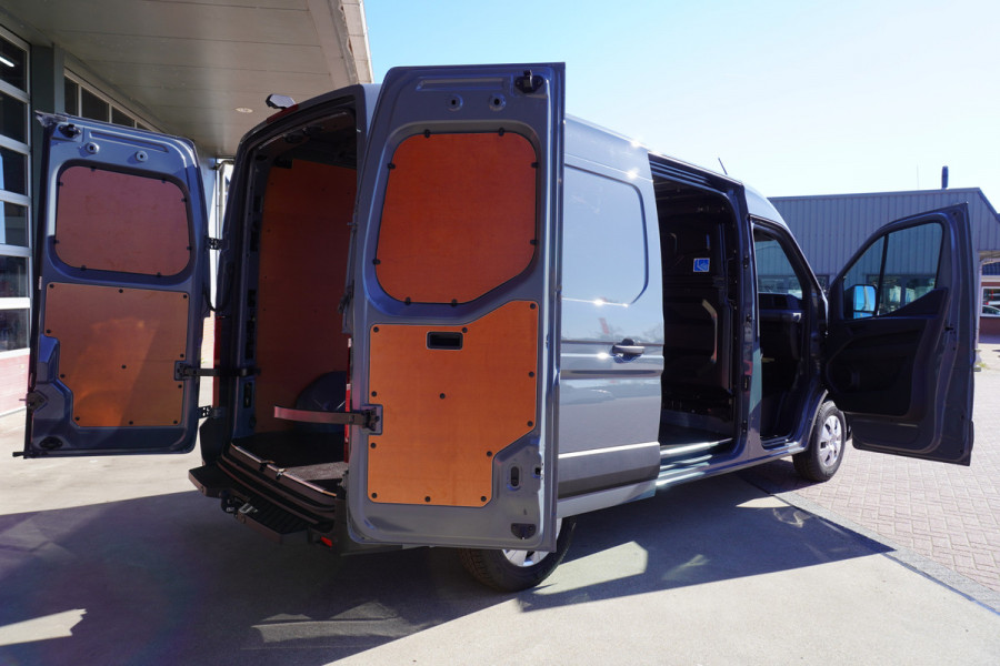 Renault Master T35 2.0 dCi 170PK L2H2 Extra Schuifdeur L / R Nr. V187 | Climate | Navi | Cruise | Trekhaak | Betimmering