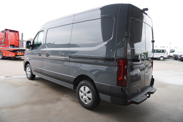Renault Master T35 2.0 dCi 170PK L2H2 Extra Schuifdeur L / R Nr. V187 | Climate | Navi | Cruise | Trekhaak | Betimmering