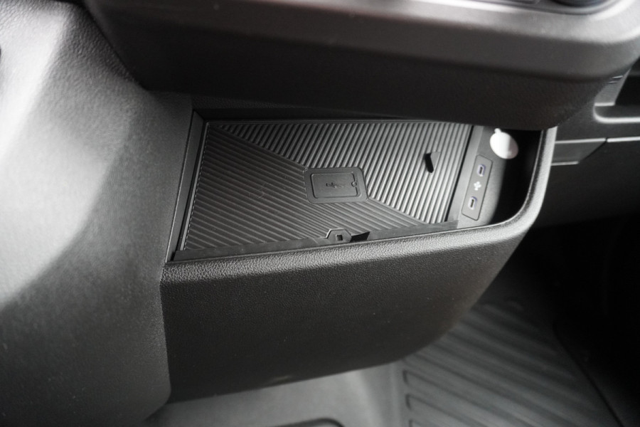 Renault Master T35 2.0 dCi 170PK L2H2 Extra Schuifdeur L / R Nr. V187 | Climate | Navi | Cruise | Trekhaak | Betimmering
