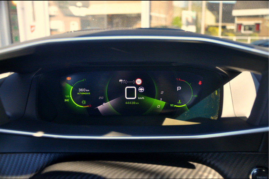Peugeot 2008 1.2 PureTech 130 PK GT Pack Automaat | Navigatie | Camera