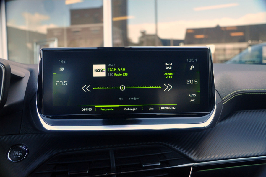 Peugeot 2008 1.2 PureTech 130 PK GT Pack Automaat | Navigatie | Camera