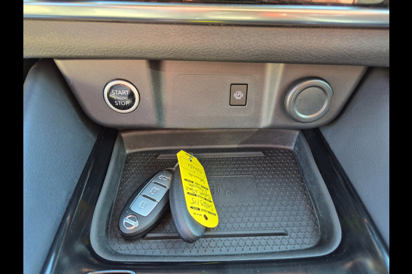 Nissan QASHQAI 1.3 MHEV Xtronic N-Connecta Trekhaak Half leder