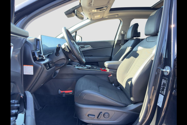 Kia Sportage 1.6 T-GDi Plug-in Hybrid AWD DynamicPlusLine Panoramadak | Stoelverwarming voor/achter | Camera | Trekhaak | Elektrische Stoelen | Cruise | Apple Carplay & Android Auto |