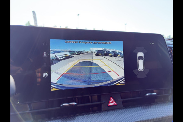 Kia Sportage 1.6 T-GDi Plug-in Hybrid AWD DynamicPlusLine Panoramadak | Stoelverwarming voor/achter | Camera | Trekhaak | Elektrische Stoelen | Cruise | Apple Carplay & Android Auto |