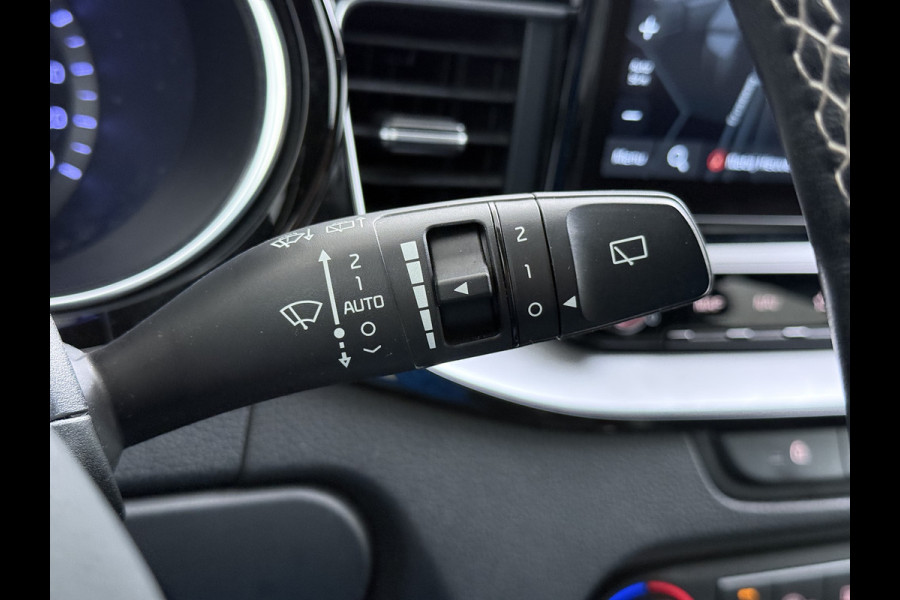 Kia Ceed Sportswagon T-120PK GT-Line Camera Apple Carplay/Android Zwarte-Hemel Navi Ecc Cruise Pdc 1/2 Leder 17"lm Regensensor Rijstrooksensor Led Bluetooth Verkeersbord detectie Connected 1e Eigenaar EURO6 Volledig Kia-Dealer OnderhoudenOrig.NLse auto