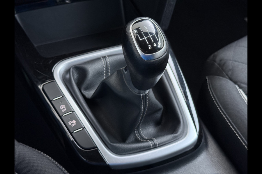 Kia Ceed Sportswagon T-120PK GT-Line Camera Apple Carplay/Android Zwarte-Hemel Navi Ecc Cruise Pdc 1/2 Leder 17"lm Regensensor Rijstrooksensor Led Bluetooth Verkeersbord detectie Connected 1e Eigenaar EURO6 Volledig Kia-Dealer OnderhoudenOrig.NLse auto