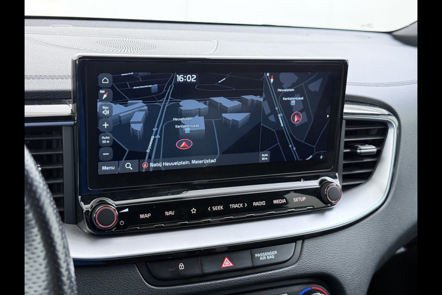 Kia Ceed Sportswagon T-120PK GT-Line Camera Apple Carplay/Android Zwarte-Hemel Navi Ecc Cruise Pdc 1/2 Leder 17"lm Regensensor Rijstrooksensor Led Bluetooth Verkeersbord detectie Connected 1e Eigenaar EURO6 Volledig Kia-Dealer OnderhoudenOrig.NLse auto