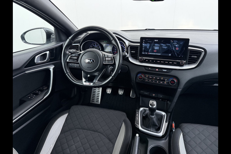Kia Ceed Sportswagon T-120PK GT-Line Camera Apple Carplay/Android Zwarte-Hemel Navi Ecc Cruise Pdc 1/2 Leder 17"lm Regensensor Rijstrooksensor Led Bluetooth Verkeersbord detectie Connected 1e Eigenaar EURO6 Volledig Kia-Dealer OnderhoudenOrig.NLse auto