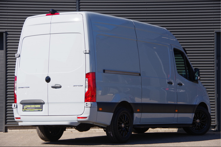 Mercedes-Benz Sprinter 317 1.9 CDI L2H2 3-ZITS, AUT. LED, STOELVERWARMING, STANDKACHEL, GEV. STOEL, CAMERA, CRUISE, NAVI, CLIMA