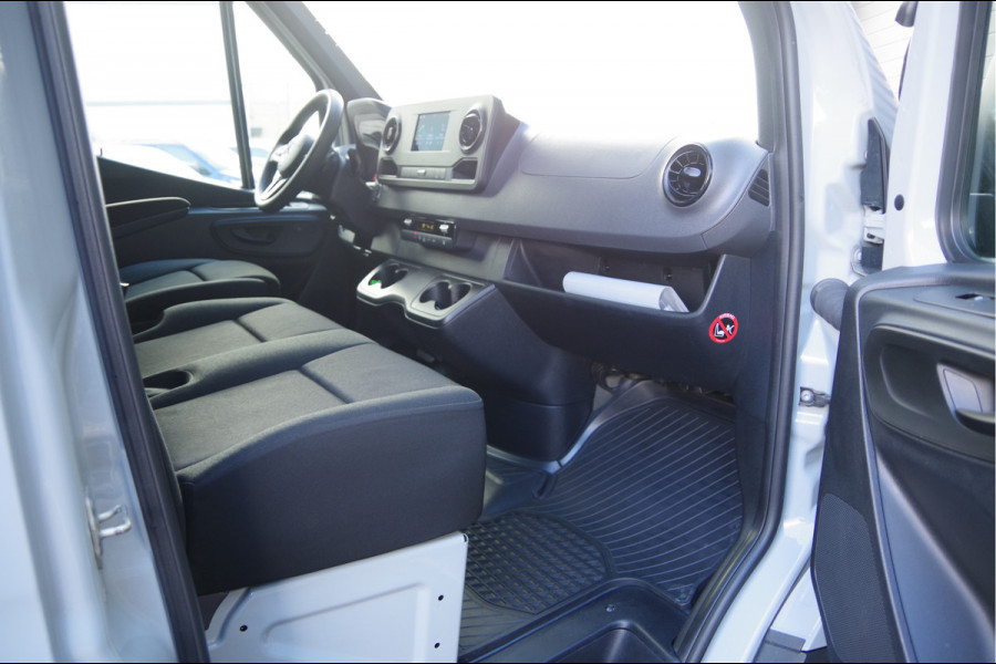 Mercedes-Benz Sprinter 317 1.9 CDI L2H2 3-ZITS, AUT. LED, STOELVERWARMING, STANDKACHEL, GEV. STOEL, CAMERA, CRUISE, NAVI, CLIMA