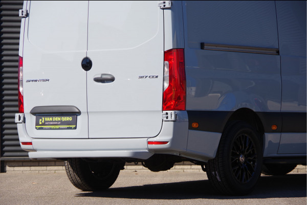 Mercedes-Benz Sprinter 317 1.9 CDI L2H2 3-ZITS, AUT. LED, STOELVERWARMING, STANDKACHEL, GEV. STOEL, CAMERA, CRUISE, NAVI, CLIMA