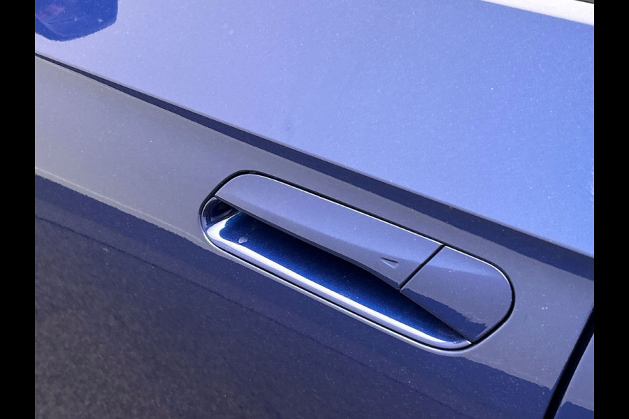 Volkswagen ID.4 Pro 77 kWh | Origineel Nederlands | SOH 93,57% | Carplay | Adaptive-cruise | Trekhaak | Navigatie | Camera |