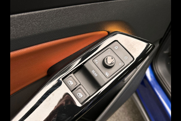 Volkswagen ID.4 Pro 77 kWh | Origineel Nederlands | SOH 93,57% | Carplay | Adaptive-cruise | Trekhaak | Navigatie | Camera |