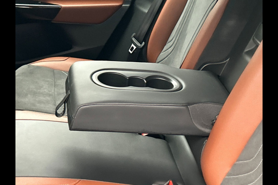 Volkswagen ID.4 Pro 77 kWh | Origineel Nederlands | SOH 93,57% | Carplay | Adaptive-cruise | Trekhaak | Navigatie | Camera |