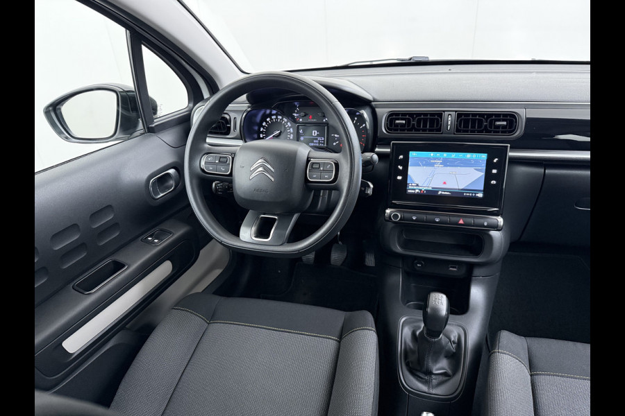Citroën C3 1.2 Navi Apple Carplay Android MirrorLink PDC Connect LMv Ecc Cruise Elektr.Spiegels+Verwarmd SpoorAssist Regensensor Feel Tel.  Lane Assist S&S Tech Feel Distributie bij 89.194 km vervangen! Slechts 40 euro per maand wegenbelasting 4 Seizoens-banden Orig. Nederlandse auto EURO6 1e Eigenaar (lease)